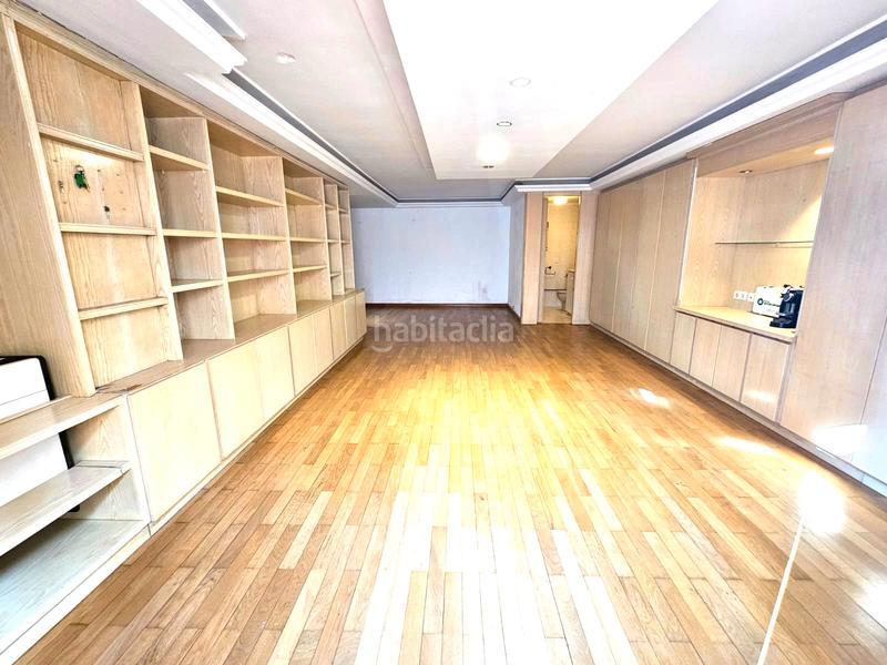 Foto ab02babc-cec8-4459-9bcf-52cef27ad32b. Büro mit parking in La Missió Palma de Mallorca