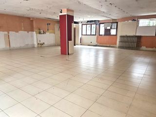 Lloguer Local Comercial a Jaume III. Local excelente ubicacion cercano a jaime iii