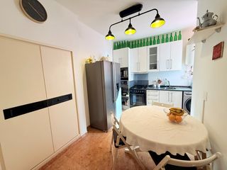 Piso  Calle josé echegaray. Piso de 3 dormitorios con baño reformado y patio comunitario en