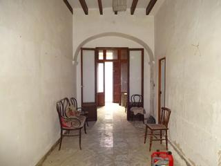 House in Gran Via de Colom