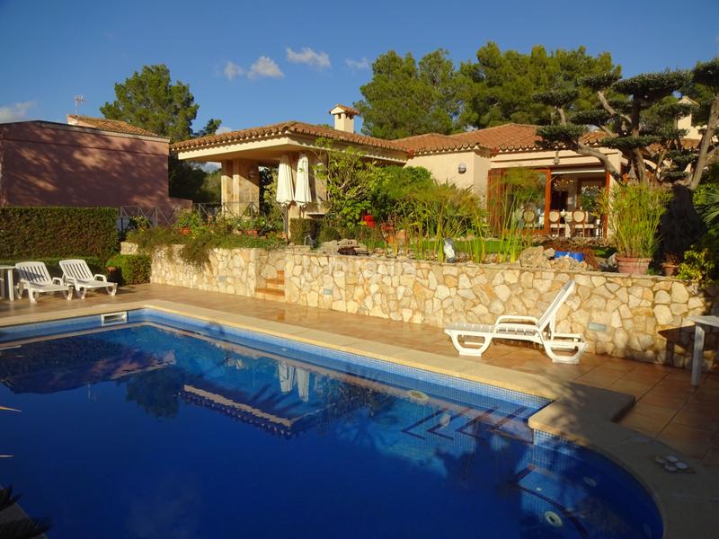 Foto 331c5f9d-6c01-4d2a-a3e7-fb4d185938ec. Chalet con riscaldamento parcheggio piscina in Santa Ponça Calvià