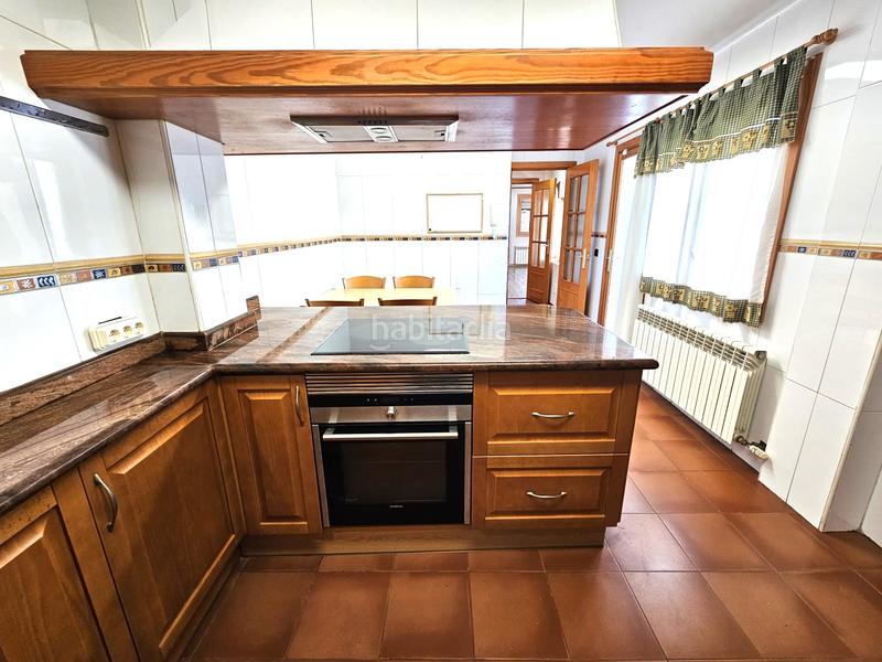 Foto cf586d20-b364-4cb6-8752-28f38538b45a. Alquiler chalet  4 dormitorios y 2 baños. parking. en Inca