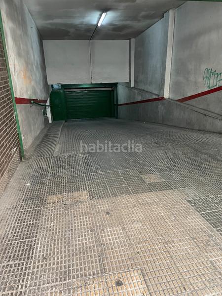 Foto d420b040-52e1-4f8f-a955-cd0771ffc5bc. Parking voiture dans Ponent Reus