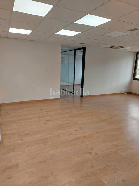 Foto 17d25b3a-b2c5-4e48-a86c-8647006202e0. Miete büro in Vila de Gràcia Barcelona