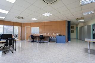 Lloguer Local Comercial a Molins de Rei. Local en venta o alquiler totalmente equipado
