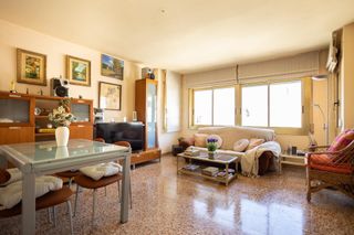tico en Sant Pere Nord. tico de 4 habitaciones