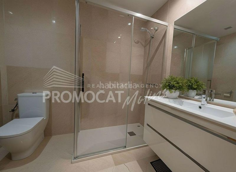 Foto 2405e554-f590-44fb-8c23-88c235fb4b17. Pis amb aparcament piscina a Molins de Rei