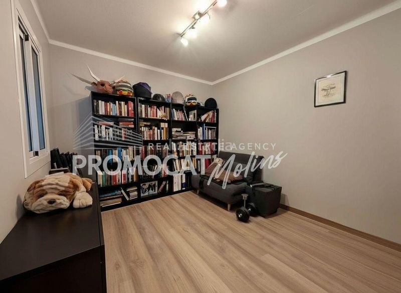 Foto 41659da0-3ea1-42ca-9ead-f5ec5e0f4547. Pis amb aparcament a Molins de Rei