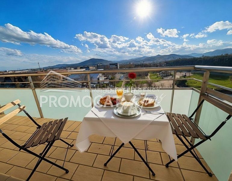 Foto 60a12334-b368-4793-b26e-d423e708420e. Àtic amb aparcament a Molins de Rei