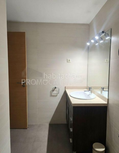 Foto 683dc516-5482-49c6-8740-55aa717503a6. Àtic amb aparcament a Molins de Rei