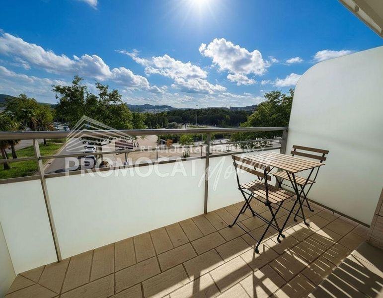 Foto b561ef04-941b-49d9-835b-f6664b14c13c. Pis amb aparcament a Molins de Rei