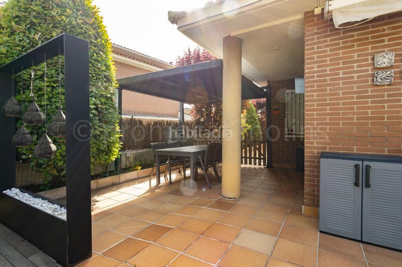 Foto fe1aa8a7-5aa8-418d-8de1-d2022e9f8504. Casa amb calefacció aparcament piscina a Papiol (El)