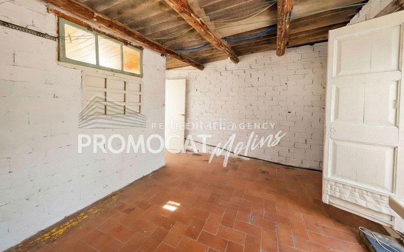 Foto cc21bdc8-fc2e-481a-809a-3f460e9ab6b3. Casa amb calefacció a Molins de Rei