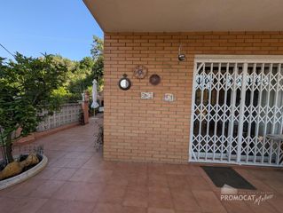 House  Orient cc. Casa a cuatro vientos con terreno