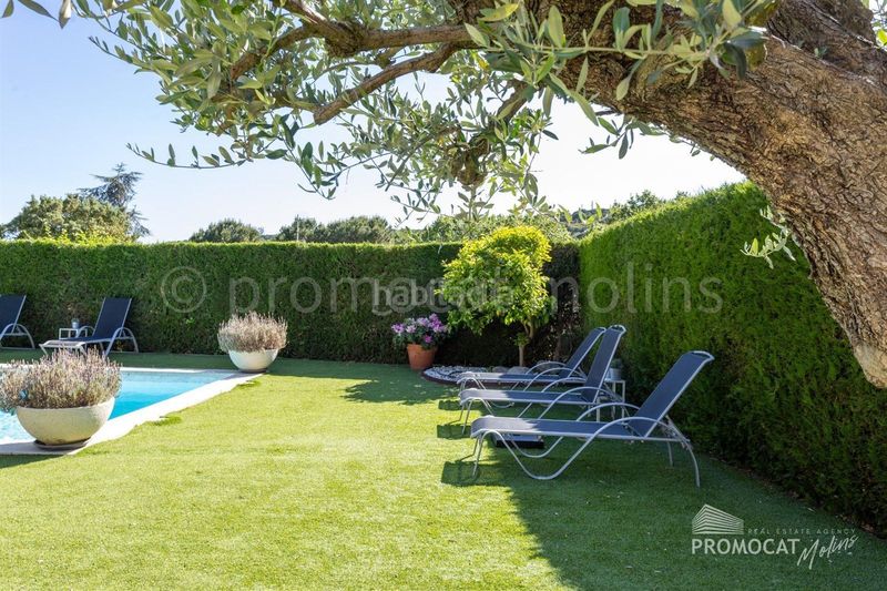 Foto 69fa1523-066c-4890-a8a6-93843a4e7d2b. Xalet amb piscina a Teià