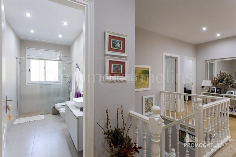 Foto cc5b02d9-1e9b-49af-ad54-ddbb28814a4e. Xalet amb piscina a Teià
