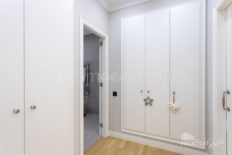 Foto eb651dd7-d73c-4260-a057-73d46ae5f348. Xalet amb piscina a Teià