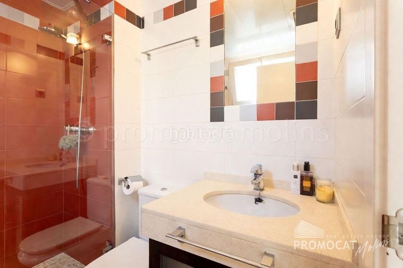 Foto 71ce8a81-f552-41d0-9429-1e4d379a82b2. Casa amb piscina a Papiol (El)