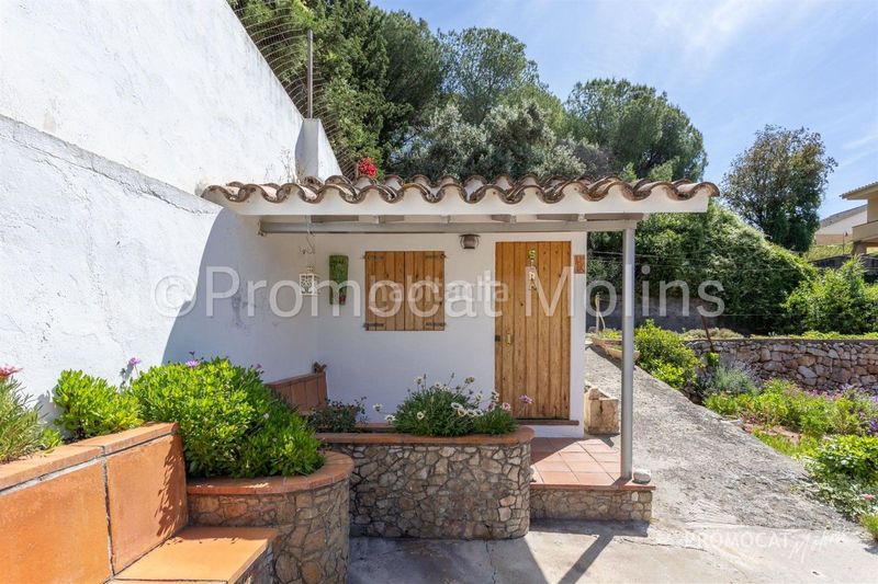 Foto 21200cde-be44-431b-b2e8-61f66a2c72f0. Casa amb calefacció aparcament piscina a Palma de Cervelló (La)