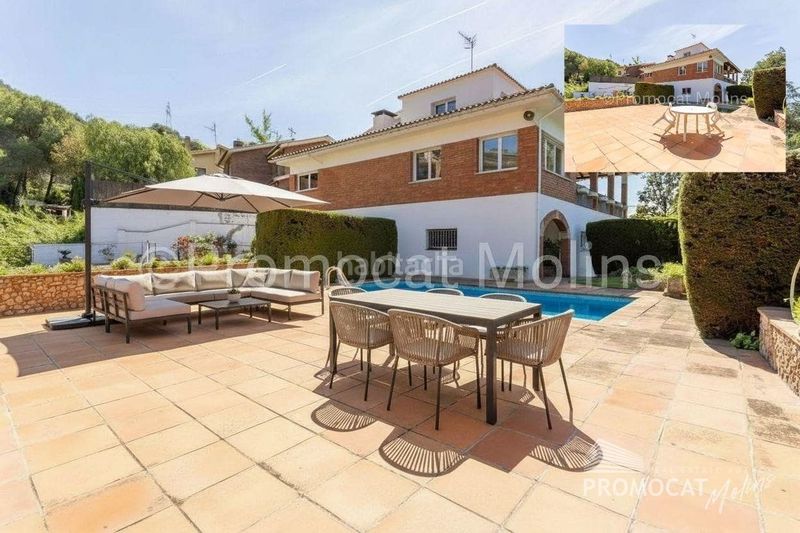 Foto f241f446-8dbe-4481-8090-3acbd5b94db0. Casa amb calefacció aparcament piscina a Palma de Cervelló (La)