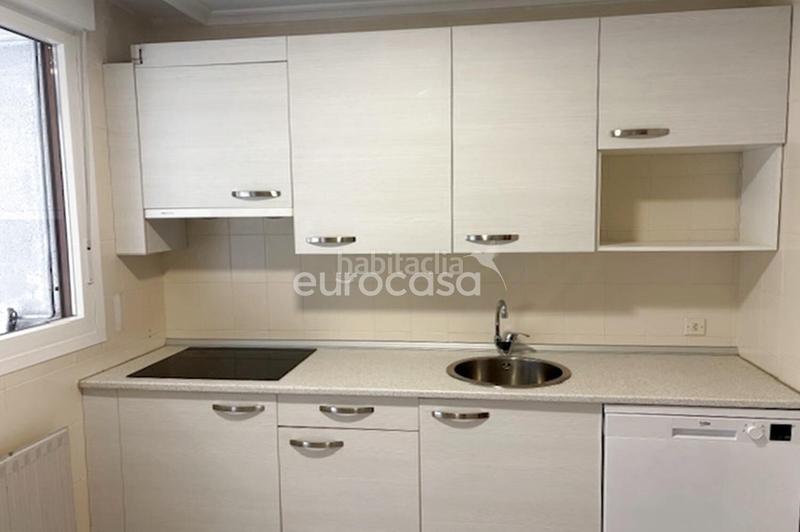 Foto 900d9820-7cc6-4dbc-ac52-4b5ed93fce32. Location appartement avec chauffage parking dans Los Castros Santander