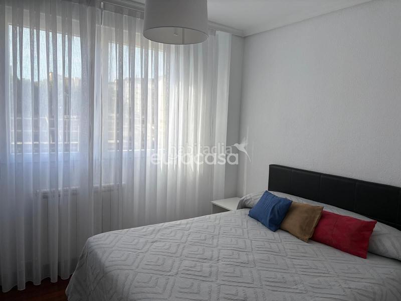 Foto f9d35812-572c-4c90-b153-beaa0f271cc0. Location appartement avec chauffage parking dans Los Castros Santander