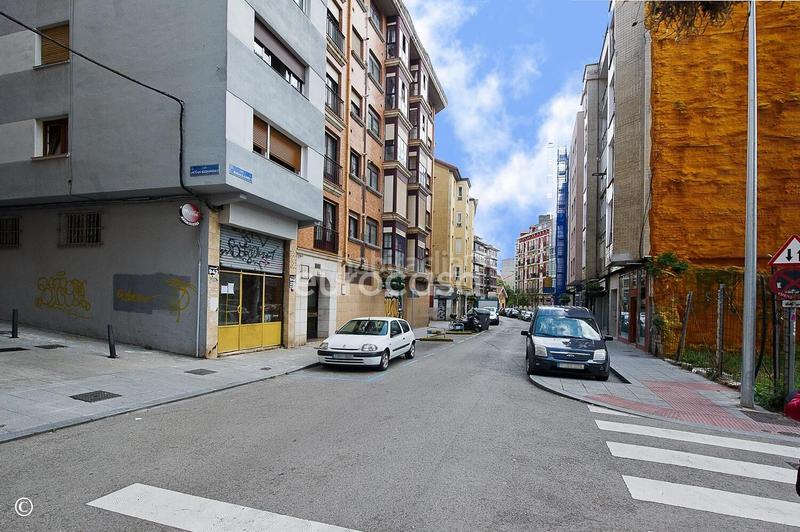 Foto ca76f9f0-2f76-4555-bd4e-502fcb602d5e. Piso céntrico, luminoso y acogedor en Numancia - San Fernando Santander