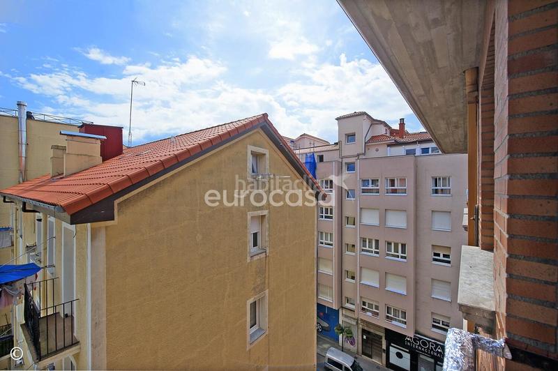 Foto efd401df-bff8-4111-8688-203f04e43f3b. Piso céntrico, luminoso y acogedor en Numancia - San Fernando Santander