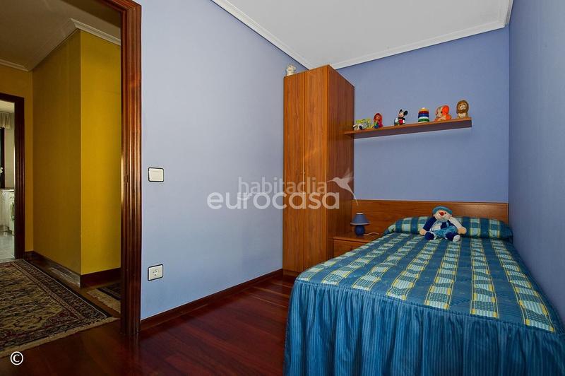 Foto f2362250-c201-4fbb-a3ae-f3b918fb4f1e. Piso céntrico, luminoso y acogedor en Numancia - San Fernando Santander