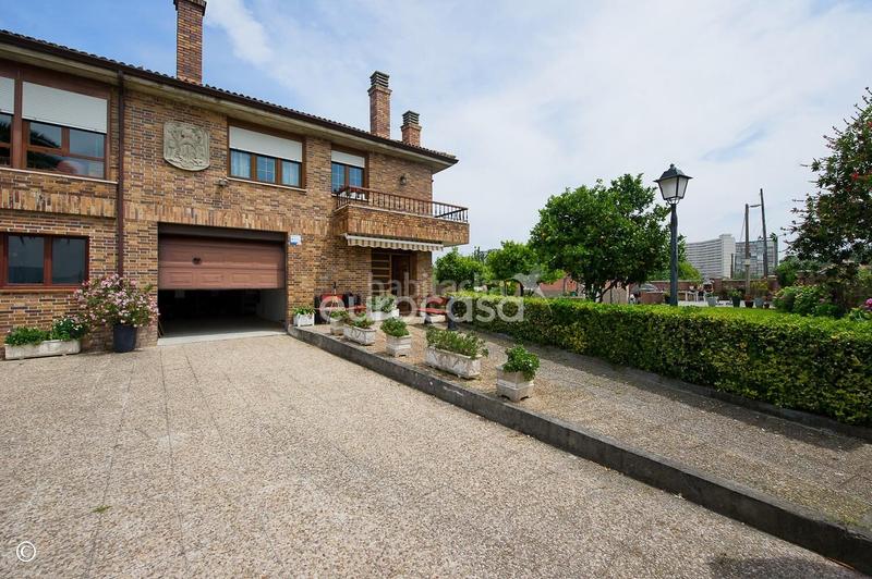 Foto 718c2ef1-f991-4cc4-a760-71fa3164206b. Casa amb aparcament a El Callejo - La Pesquera - La Arenosa Laredo