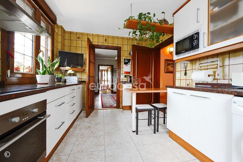 Foto b6afac36-6753-417d-b43a-a02ee37574c3. Casa con parcheggio in El Callejo - La Pesquera - La Arenosa Laredo