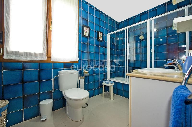 Foto dbdb27fe-72c6-4a83-8d63-59de6dd4b3e6. Casa amb aparcament a El Callejo - La Pesquera - La Arenosa Laredo