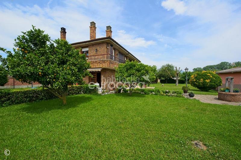 Foto ed11a1b5-e0d3-45a9-b805-b7e36577e9f4. Casa amb aparcament a El Callejo - La Pesquera - La Arenosa Laredo