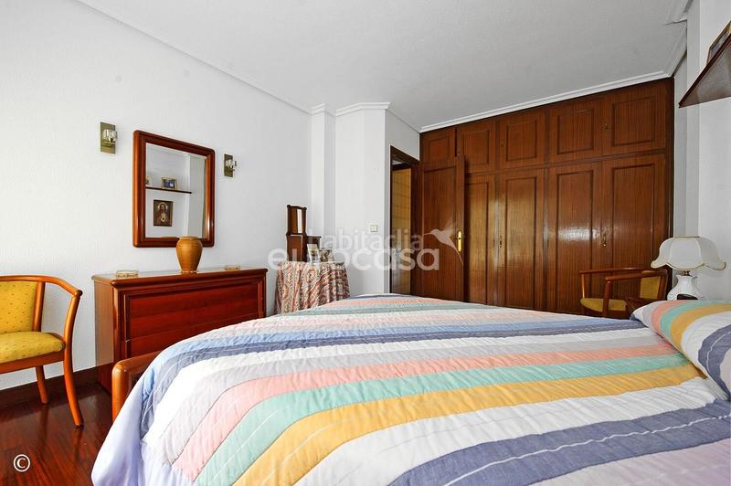 Foto 01c5b3f8-c779-4341-b17e-6f4c960b4a8c. Casa bifamiliare con riscaldamento parcheggio in Peñacastillo - Nueva Montaña Santander