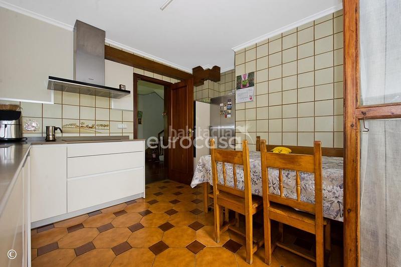 Foto 213e64cd-7d13-4963-aeeb-ec64df641a74. Casa bifamiliare con riscaldamento parcheggio in Peñacastillo - Nueva Montaña Santander
