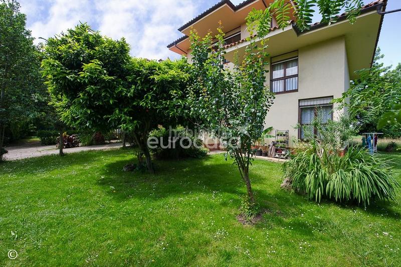 Foto b610e691-791a-469d-98bb-0b3dc26359a3. Casa bifamiliare con riscaldamento parcheggio in Peñacastillo - Nueva Montaña Santander
