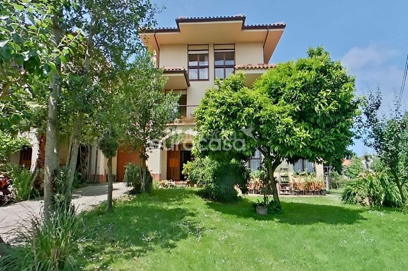 Foto c1f25f3f-7c9d-47e8-a97c-14691cc0c3d4. Casa bifamiliare con riscaldamento parcheggio in Peñacastillo - Nueva Montaña Santander