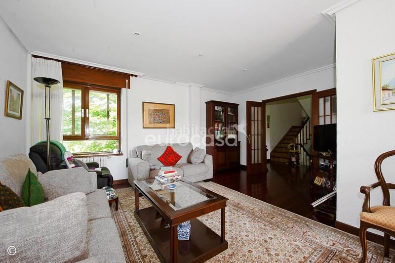 Foto cae04fb8-0696-4594-9d1a-6caaffc1f1a9. Casa bifamiliare con riscaldamento parcheggio in Peñacastillo - Nueva Montaña Santander