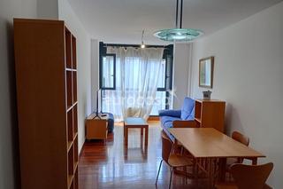 Location Appartement  Calle de magallanes. Independizate con estilo, vive el centro