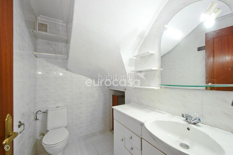 Foto 2860f8db-3502-45cf-aa46-1c58f14e9afc. Casa a schiera con riscaldamento parcheggio in Muriedas Camargo