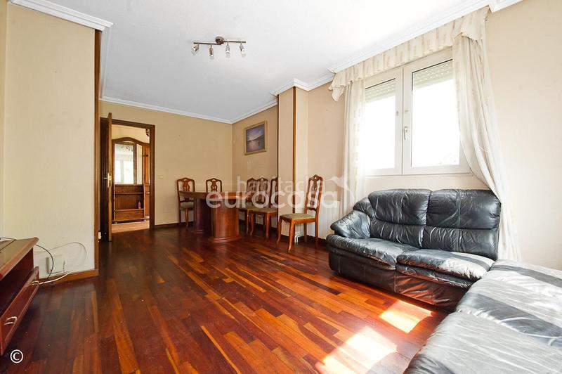 Foto 8f07bf0b-21dd-49c6-9f88-3d18496f2a38. Casa a schiera con riscaldamento parcheggio in Muriedas Camargo