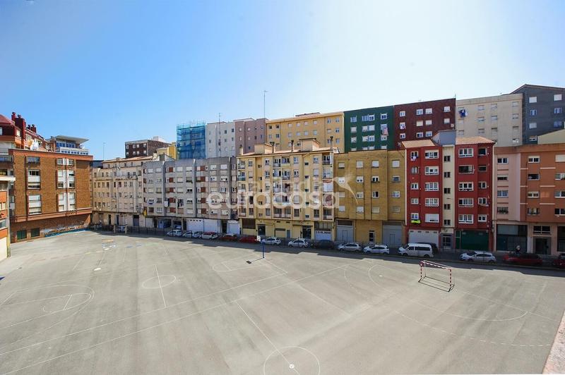 Foto 7f8df1ef-e060-401e-8f13-09a82ffb6be0. Piso reinventa y redescubre tu hogar en Castilla - Hermida Santander