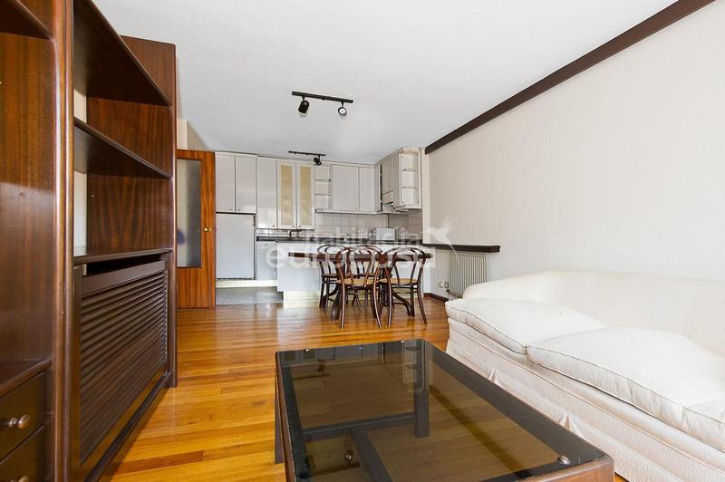 Foto 915c85cf-c1a7-4d68-8065-4aa3e7bf104c. Piso reinventa y redescubre tu hogar en Castilla - Hermida Santander