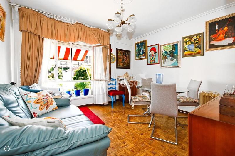 Foto 737dba13-48ad-48a7-98a5-933061377b91. Flat with heating parking in Puerto Chico Santander
