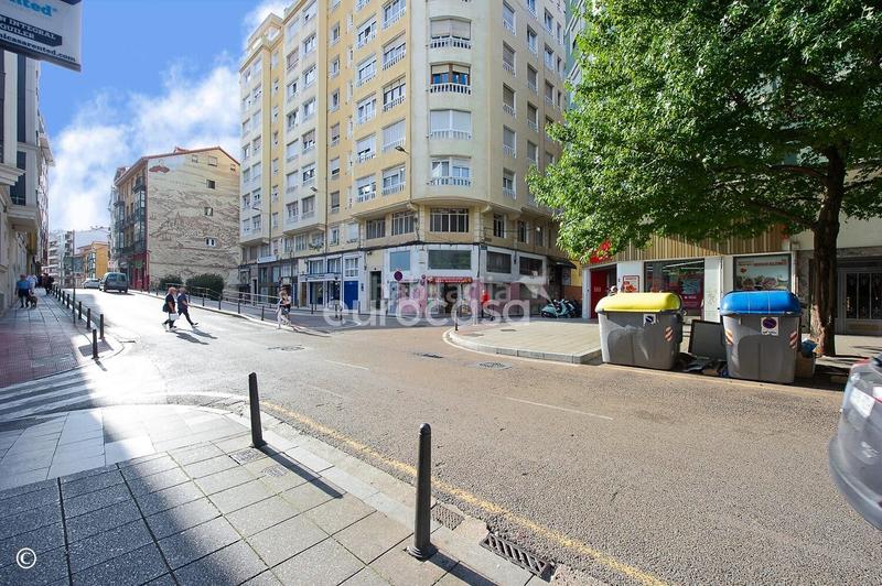 Foto 6d3933f2-a739-46ec-8bff-82ae143c1289. Geschäftsraum in Puerto Chico Santander