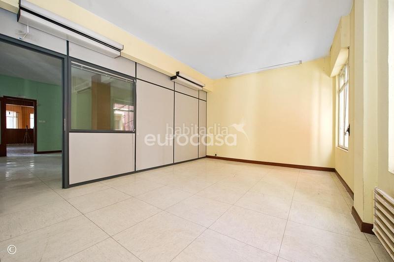 Foto aef7d89b-b546-4a8d-8e4a-c92d35ac072f. Geschäftsraum in Puerto Chico Santander