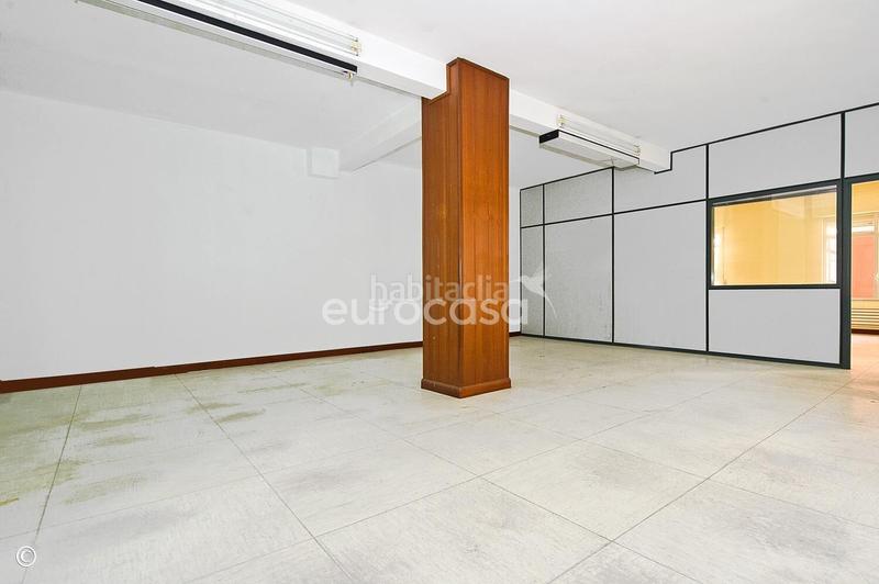 Foto cadf9da1-8d0d-46fc-aa55-a64263398db3. Geschäftsraum in Puerto Chico Santander