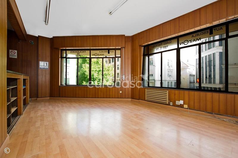 Foto e3cd4d50-52ed-44ac-a5b1-d617cef6de5b. Geschäftsraum in Puerto Chico Santander