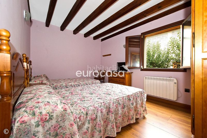 Foto 3f665244-bac3-46e3-a3c2-cb99872a42dd. Casa amb aparcament a Cillorigo de Liébana