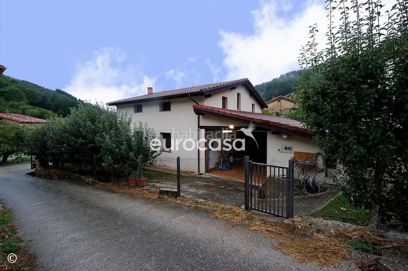 Foto 7bed9e8c-90a2-429f-9cf0-3a069c691447. Casa amb aparcament a Cillorigo de Liébana